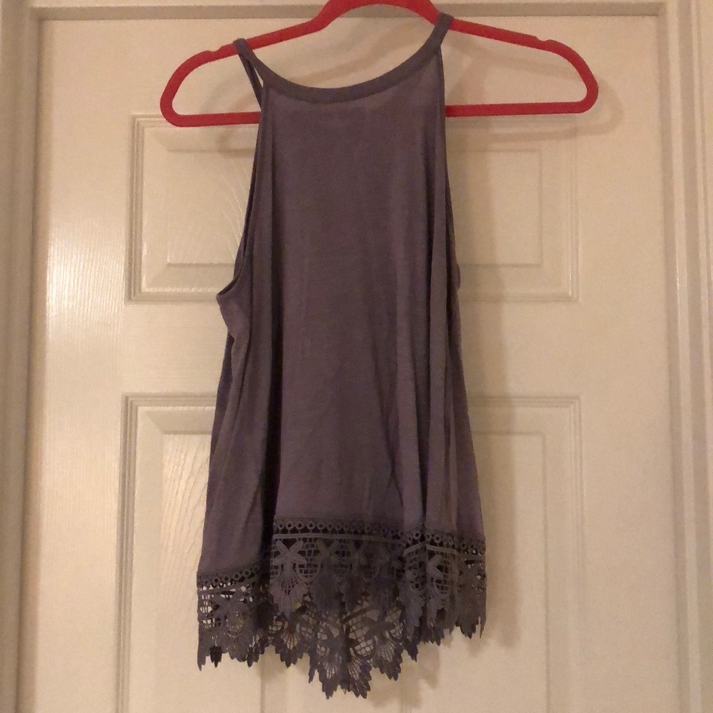 purple tank top